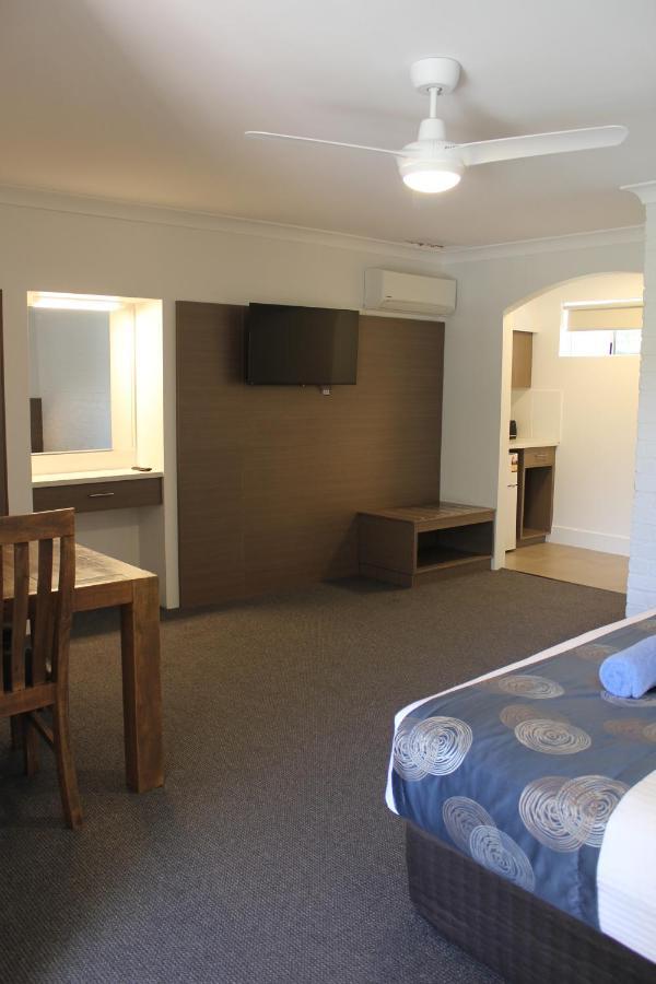 Aston Motel Yamba Exterior photo